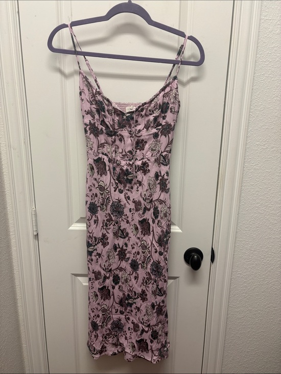 Wilfred Dresses & Skirts - Wilfred Bellow Midi Dress by Aritzia size 4